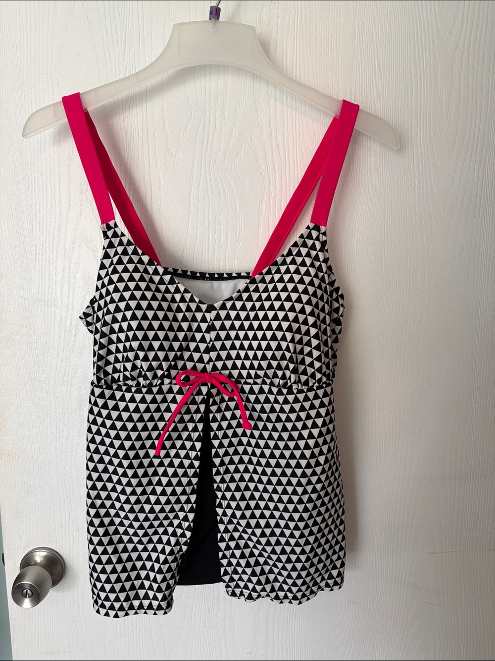 Black & White Triangle Print Swim Tankini with Hot Pink Accents